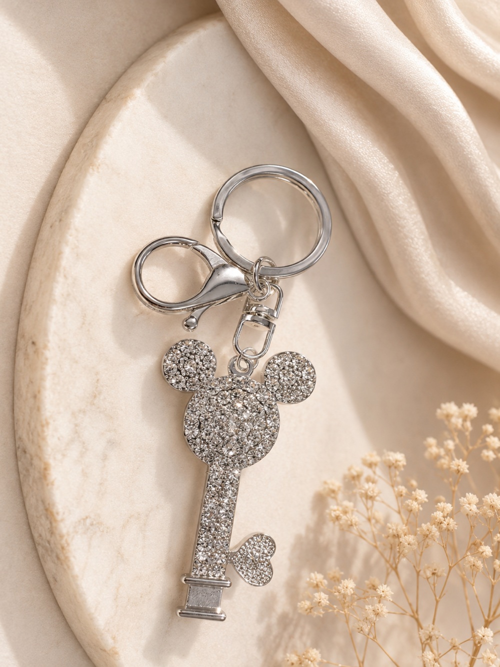 5/25 ✨✨ Fashion Crystal Mickey Head Keychain Charm - Silver